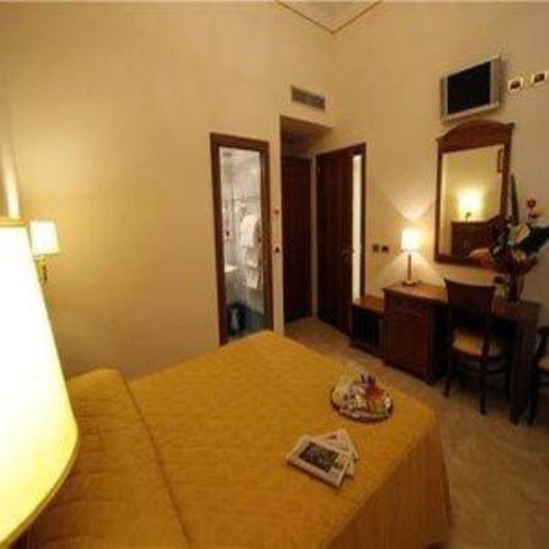 Hotel Il Duca ฟลอเรนซ์ ภายนอก รูปภาพ